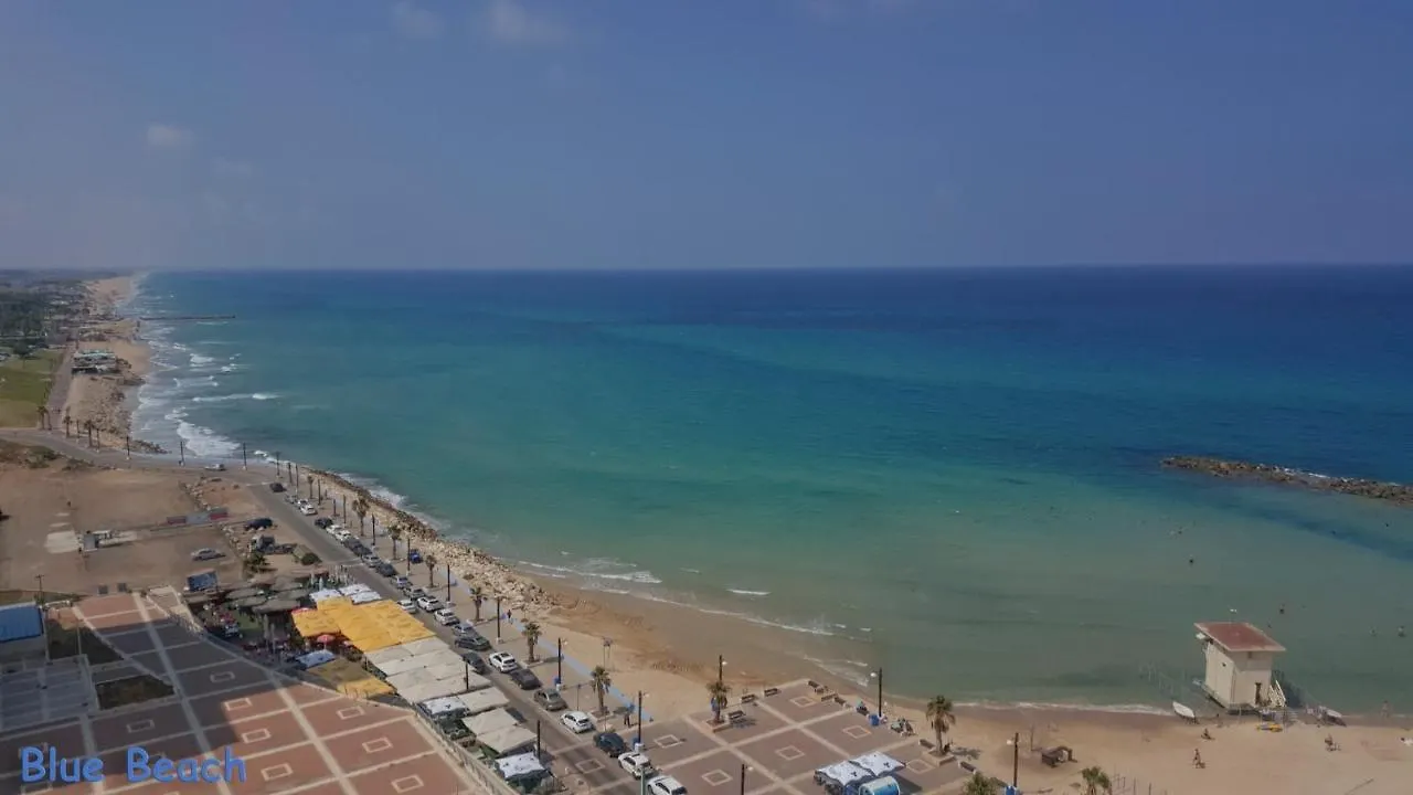 דירות מגדל אלמוג חיפה - סוויטת בלו ריף על הים 0*,